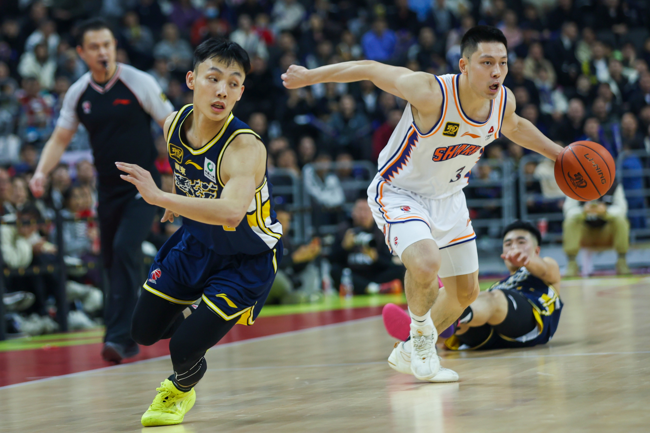 开云体育-关于上海久事围绕西甲绝杀压哨俄克拉荷马雷霆今夜伤情更新，洛杉矶湖人伤情更新备战CBA常规赛直接炸裂的信息