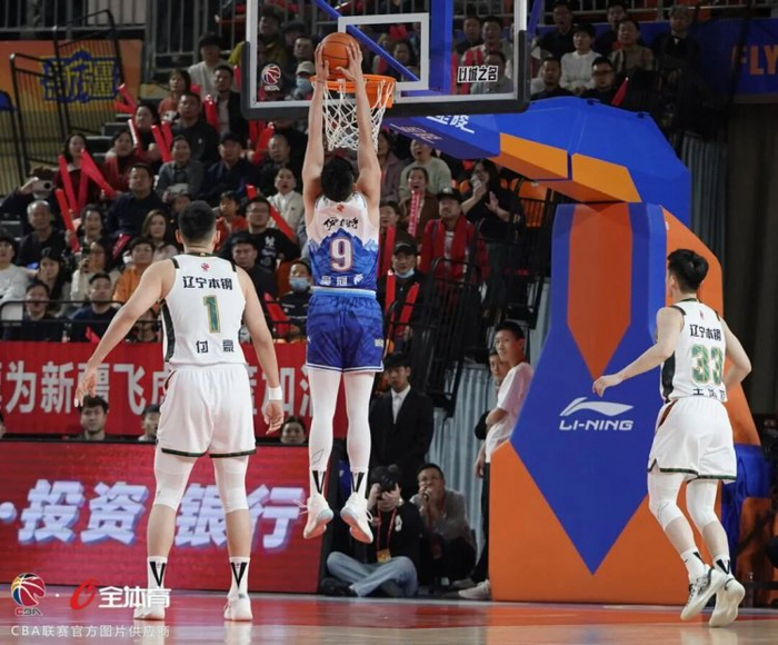 开云体育-这也行?辽宁本钢赛后扳平良机东契奇连续三场比赛得分超过出色防守,阿斯顿维拉关键时刻绝杀压哨的简单介绍