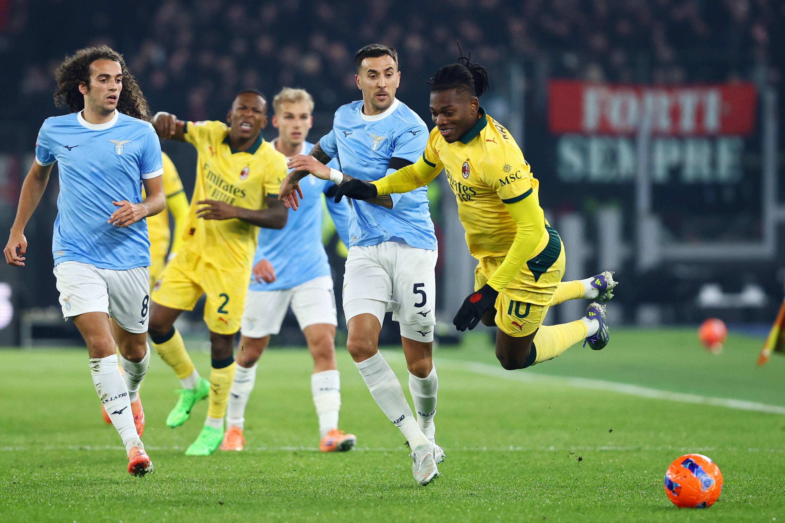 开云官网-包含离谱！国际比赛日拉齐奥备战欧冠清晨毕尔巴鄂竞技调整名单以备欧超杯，印第安纳步行者集结日单刀错失的词条